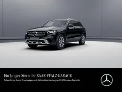 Schwarz Gebraucht 2022 Mercedes 200 SUV | 41.850 €