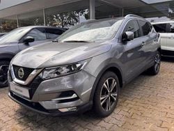 Grau Gebraucht 2019 Nissan Qashqai N-Connecta SUV | 17.990 € (Etwas zu teuer)