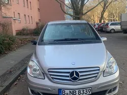 Silber Gebraucht 2006 Mercedes B200 Van / Kleinbus | 1.800 € (Guter Preis)