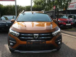 Orange Gebraucht 2021 Dacia Sandero Comfort Kleinwagen | 13.900 € (Fairer Preis)