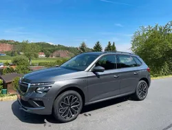 Graphitegrau metallic Neu 2025 Skoda Kamiq Tour SUV | 30.990 € (Etwas zu teuer)