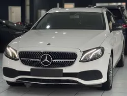 Weiß Gebraucht 2017 Mercedes E220 AMG Kombi | 21.950 € (Fairer Preis)