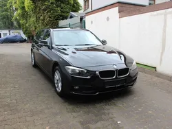 Schwarz Gebraucht 2016 BMW 318 Kombi | 11.555 € (Superpreis)