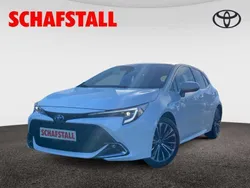 Weiss (schneeweiß) Gebraucht 2023 Toyota Corolla Team Limousine | 26.979 € (Fairer Preis)