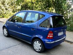 Blau Gebraucht 2001 Mercedes A140 Kleinwagen | 1.990 € (Etwas zu teuer)