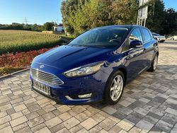 Blau Gebraucht 2014 Ford Focus Titanium Limousine | 4.700 € (Guter Preis)