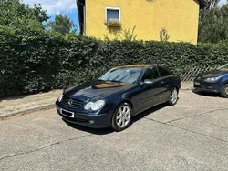 Schwarz Gebraucht 2005 Mercedes CLK200 Coupé | 8.999 € (Etwas zu teuer)