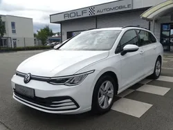 Weiß Gebraucht 2021 VW Golf VIII Life Kombi | 17.980 € (Etwas zu teuer)