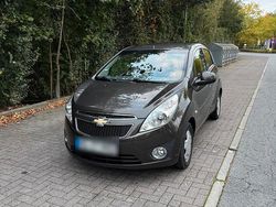 Grau Gebraucht 2012 Chevrolet Spark Kleinwagen | 3.700 €