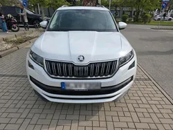 Weiß Gebraucht 2021 Skoda Kodiaq LAURIN & KLEMENT SUV | 36.500 € (Teuer)
