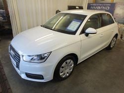 Weiß Gebraucht 2017 Audi A1 Sportback Basis Kleinwagen | 8.900 € (Fairer Preis)