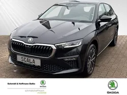 Schwarzmagic perleffekt Neu 2025 Skoda Scala Drive Kleinwagen | 32.420 € (Teuer)