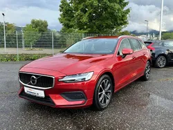 Fusion red / metallic Gebraucht 2020 Volvo V60 Kombi | 20.570 € (Guter Preis)