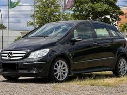 Kosmosschwarz metalliclack Gebraucht 2007 Mercedes B200 Van / Kleinbus | 6.480 € (Etwas zu teuer)