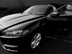 Braun Gebraucht 2017 Jaguar F-Pace Prestige SUV | 22.005 € (Superpreis)