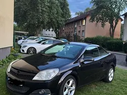 Schwarz Gebraucht 2007 Opel Astra Cabriolet Cabrio | 1.800 € (Fairer Preis)