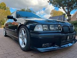 Schwarz Gebraucht 1997 BMW 323 Sport Line Limousine | 8.950 € (Fairer Preis)