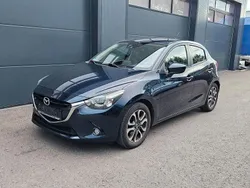 Blau Gebraucht 2016 Mazda 2 Sports-Line Limousine | 7.850 € (Fairer Preis)