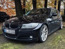 Schwarz Gebraucht 2010 BMW 325 Kombi | 7.999 € (Fairer Preis)