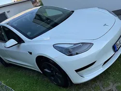 Weiß Gebraucht 2022 Tesla Model 3 Standard Range Limousine | 22.900 € (Superpreis)