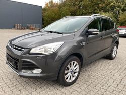 Grau Gebraucht 2016 Ford Kuga Titanium SUV | 6.700 € (Fairer Preis)