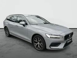 Grau Gebraucht 2024 Volvo V60 Kombi | 33.590 € (Superpreis)