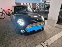Schwarz Gebraucht 2020 Mini Cooper SE Kleinwagen | 14.250 € (Fairer Preis)