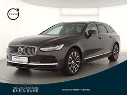 Platinum grey / metallic Gebraucht 2023 Volvo V90 Core Kombi | 43.450 € (Guter Preis)