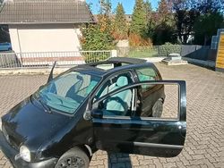 Schwarz Gebraucht 2006 Renault Twingo Kleinwagen | 1.390 €