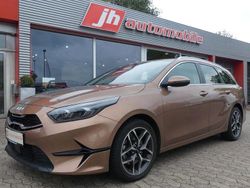 Braun Gebraucht 2022 Kia Ceed Sportswagon Spirit Kombi | 20.800 € (Fairer Preis)