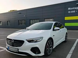 Weiß Gebraucht 2020 Opel Insignia Limousine | 27.500 € (Teuer)