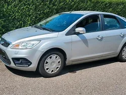 Silber Gebraucht 2008 Ford Focus Ghia Limousine | 2.100 € (Fairer Preis)