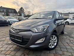 Grau Gebraucht 2014 Hyundai i20 Kleinwagen | 4.490 € (Guter Preis)