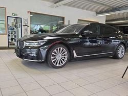 Schwarz Gebraucht 2019 BMW 750 Limousine | 45.800 €