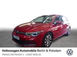 Rot Gebraucht 2021 VW Golf VIII Style Limousine | 24.930 € (Fairer Preis)