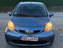 Blau metalic Gebraucht 2009 Toyota Aygo Basis Kleinwagen | 2.700 € (Fairer Preis)