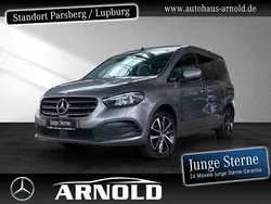 Grau Gebraucht 2022 Mercedes 180 Progressive Limousine | 22.750 € (Guter Preis)