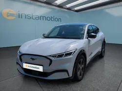 Weiß Gebraucht 2023 Ford Mustang Mach-E SUV | 36.849 € (Superpreis)