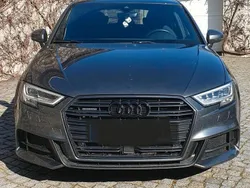 Grau Gebraucht 2020 Audi A3 Sportback S-Line Kombi | 24.850 € (Guter Preis)