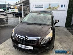 Braun Gebraucht 2015 Opel Zafira Tourer Edition Van / Kleinbus | 9.499 € (Fairer Preis)