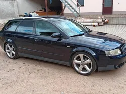 Blau Gebraucht 2002 Audi A4 Performance Kombi | 1.990 € (Guter Preis)
