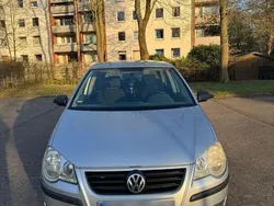 Silber Gebraucht 2009 VW Polo Kleinwagen | 2.100 € (Guter Preis)