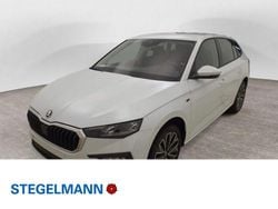 Moonweiss metallic Gebraucht 2025 Skoda Scala Tour Kleinwagen | 24.590 € (Teuer)