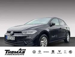 Deep black perleffekt Gebraucht 2024 VW Polo Style Kleinwagen | 21.280 € (Fairer Preis)