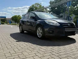 Schwarz Gebraucht 2011 Ford Focus Trend Limousine | 5.200 € (Fairer Preis)