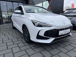 Dover white Gebraucht 2024 MG MG3 Kleinwagen | 16.990 € (Guter Preis)