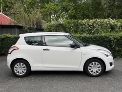 Weiß Gebraucht 2011 Suzuki Swift Kleinwagen | 2.200 € (Teuer)