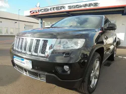Brilliant black crystal pearl Gebraucht 2013 Jeep Grand Cherokee Overland SUV | 15.000 €