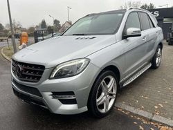 Iridiumsilber Gebraucht 2013 Mercedes ML350 AMG SUV | 26.900 € (Teuer)