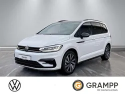 Pure white / schwarz Gebraucht 2025 VW Touran Highline Van / Kleinbus | 44.930 €